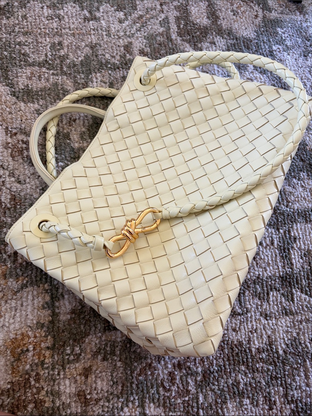 BV- Woven Leather Tote Bag in Pale Yellow - Designer Style - Picture 2 of 5